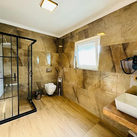 Treekos Istanbul Airport فندق Arnavutkoy