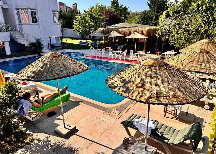 호텔 Treekos Istanbul Airport 4*