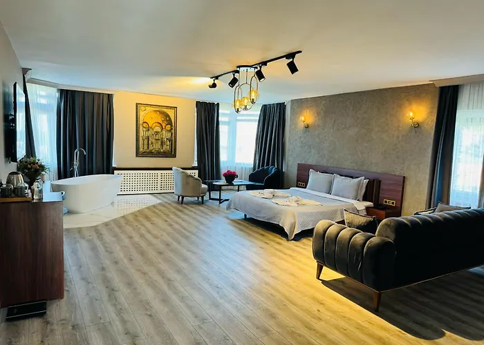 호텔 Treekos Istanbul Airport 4*