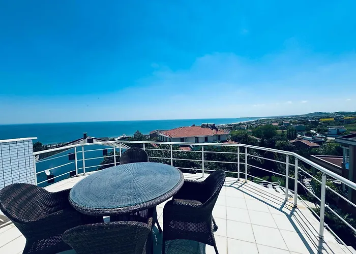 Treekos Istanbul Airport 호텔 4*